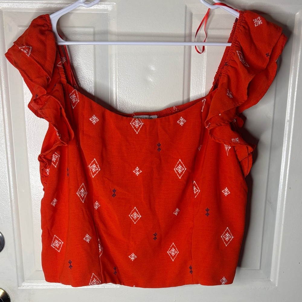 sofia by sofia vergara Red Ruffle-Shoulder Cropped Tank
